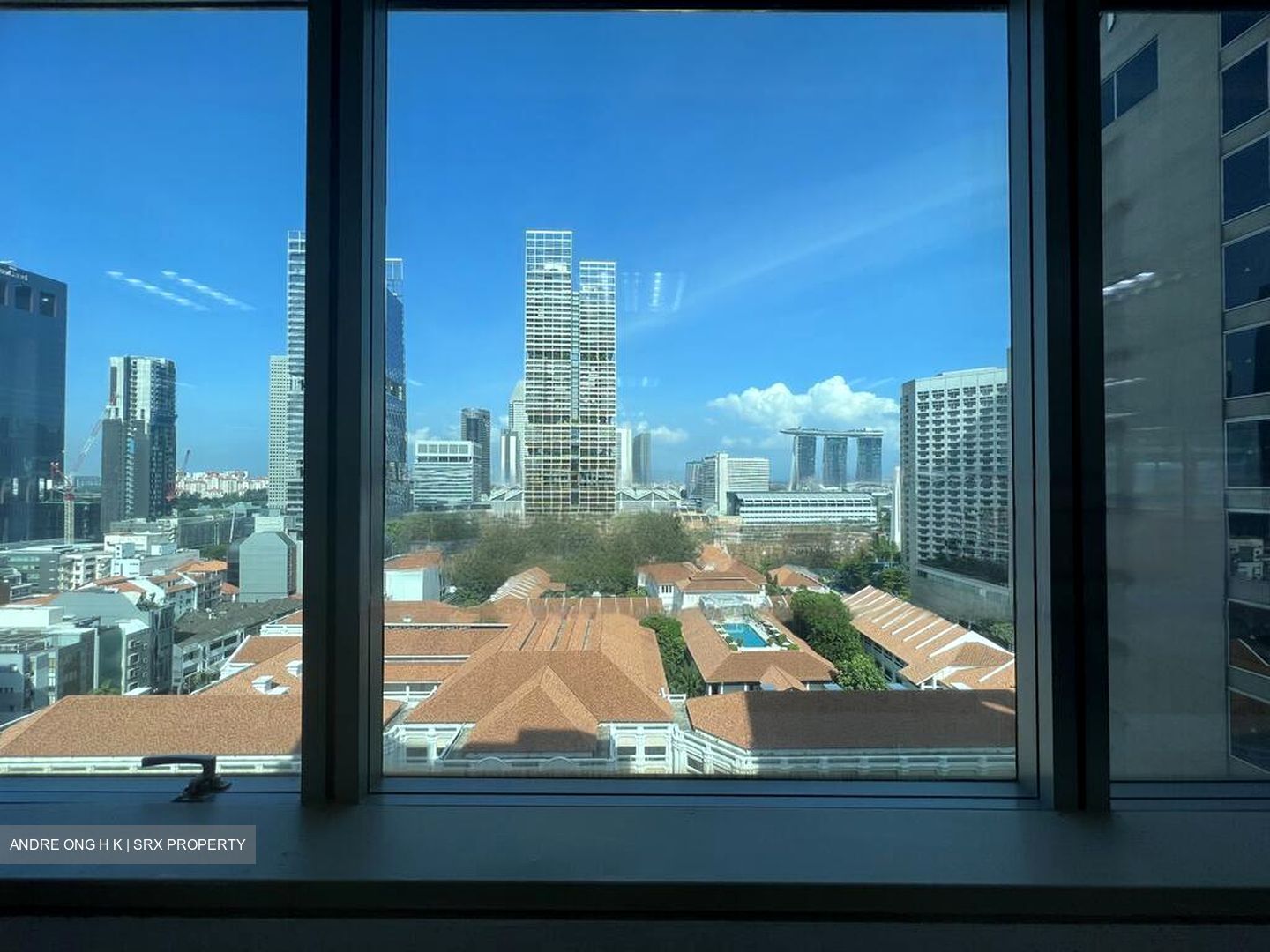 Odeon Towers (D7), Office #450870851